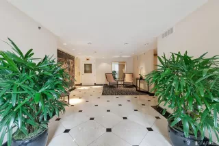 Photo #5: 423719959 Listing