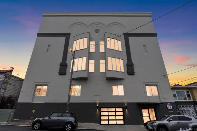 MLS: 423719993 Condo For Sale