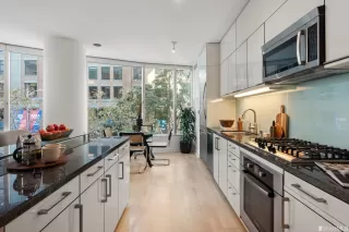 Photo #4: 423720005 Listing 