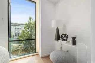 Photo #5: 423720161 Listing