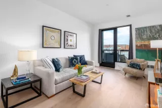 Photo #1: 423720279 Listing