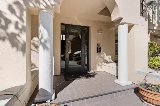 Photo #2: 423720286 Listing 