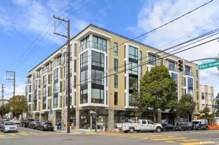 Photo #3: 423720314 Listing