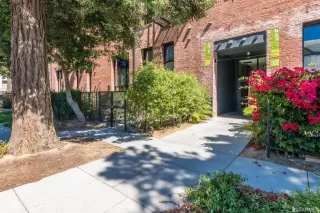 Photo #1: 423720900 Listing 