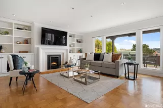 Photo #1: 423721288 Listing 