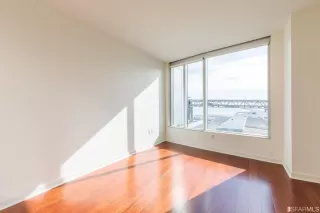 Photo #5: 423721362 Listing