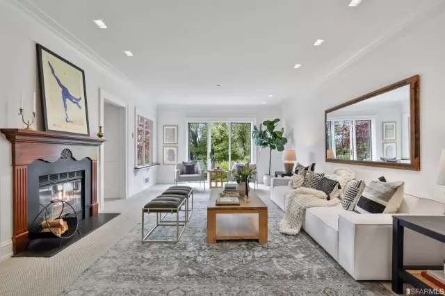 MLS: 423721366 Condo For Sale