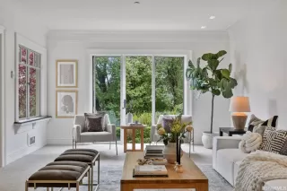 Photo #2: 423721366 Listing