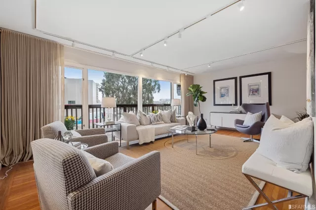 MLS: 423721401 Condo For Sale