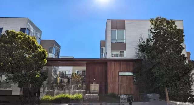 MLS: 423721459 Condo For Sale