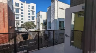 Photo #4: 423721459 Listing 