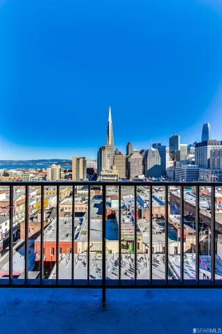 Photo #5: 423721483 Listing 