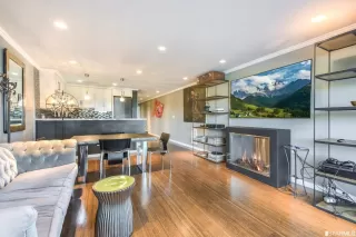 Photo #5: 423721486 Listing