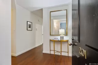 Photo #4: 423721662 Listing 