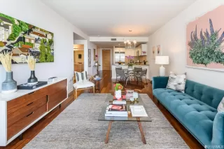 Photo #4: 423721674 Listing
