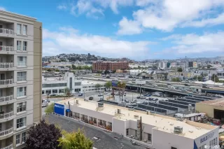 Photo #6: 423721826 Listing