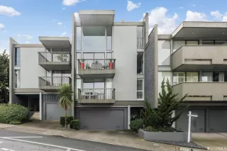 Photo #2: 423721858 Listing