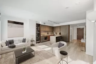 Photo #1: 423721930 Listing