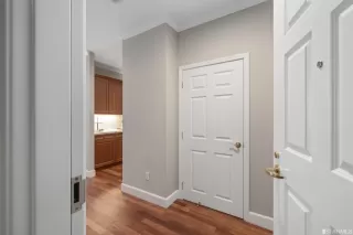 Photo #3: 423721958 Listing