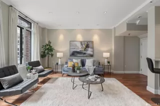 Photo #4: 423721958 Listing