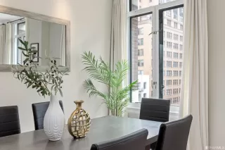 Photo #6: 423721958 Listing