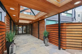 Photo #2: 423721997 Listing