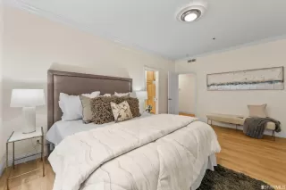 Photo #2: 423722569 Listing