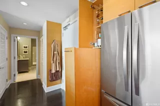 Photo #6: 423722698 Listing 