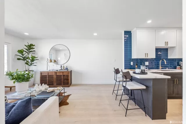 MLS: 423722775 Condo For Sale