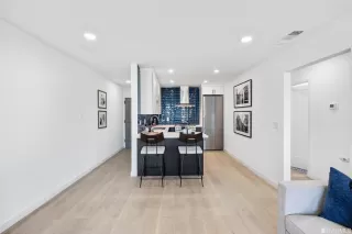 Photo #6: 423722775 Listing