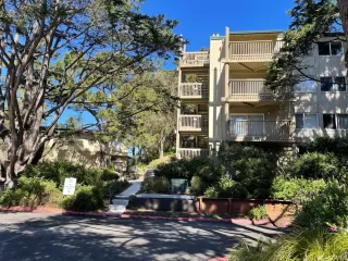 Photo #2: 423722776 Listing