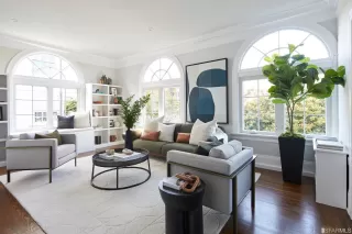 Photo #1: 423722860 Listing