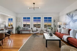 Photo #1: 423723157 Listing