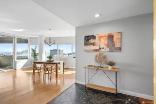 Photo #3: 423723545 Listing 