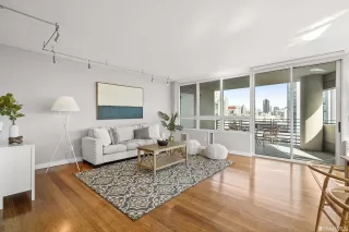 Photo #5: 423723545 Listing 