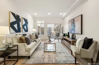 Photo #2: 423723872 Listing