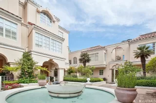 Photo #3: 423723985 Listing 