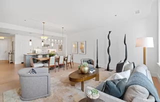 Photo #4: 423724057 Listing