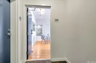 Photo #4: 423724186 Listing 