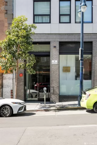 Photo #3: 423724549 Listing 