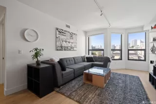 Photo #5: 423724549 Listing 