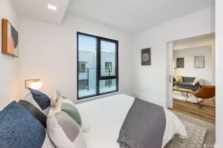 Photo #4: 423724702 Listing 