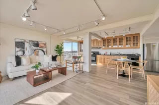 Photo #3: 423725088 Listing