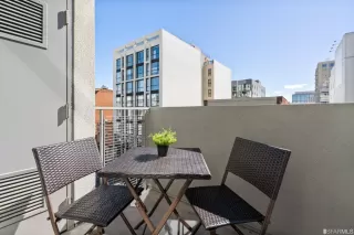 Photo #5: 423725248 Listing 