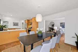 Photo #3: 423725266 Listing 