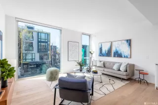 Photo #2: 423725417 Listing 