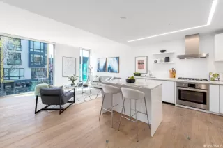 Photo #6: 423725417 Listing 