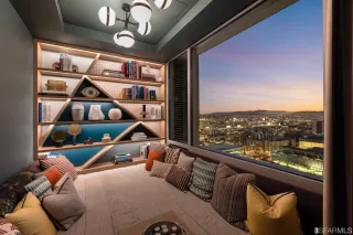 Photo #1: 423725635 Listing 