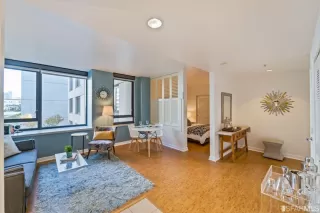 Photo #6: 423726007 Listing