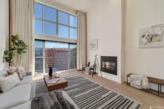 Photo #4: 423726131 Listing